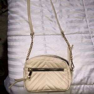White and gold Charming Charlie purse